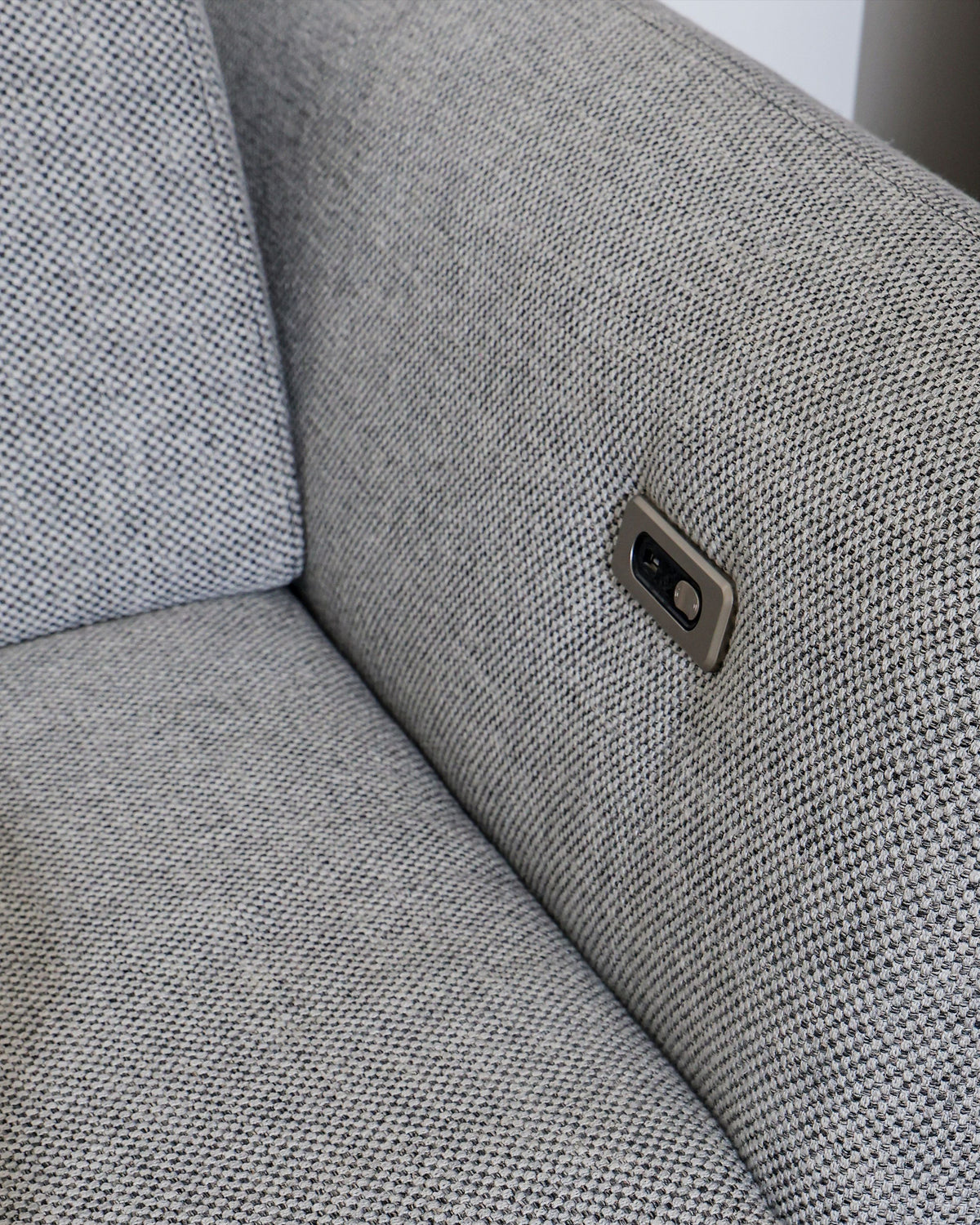 Alto Recliner Sectional